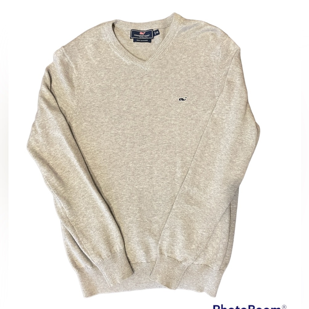 Vineyard Vines boys gray cotton/cashmere sweater. Size XS.